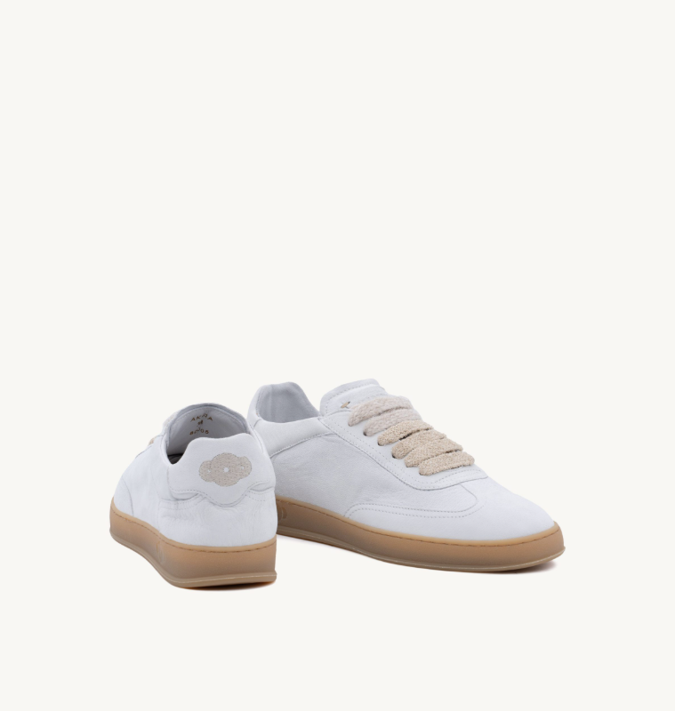 soldini akira w nabuck AKIRA W N BIANCO SOLDINI